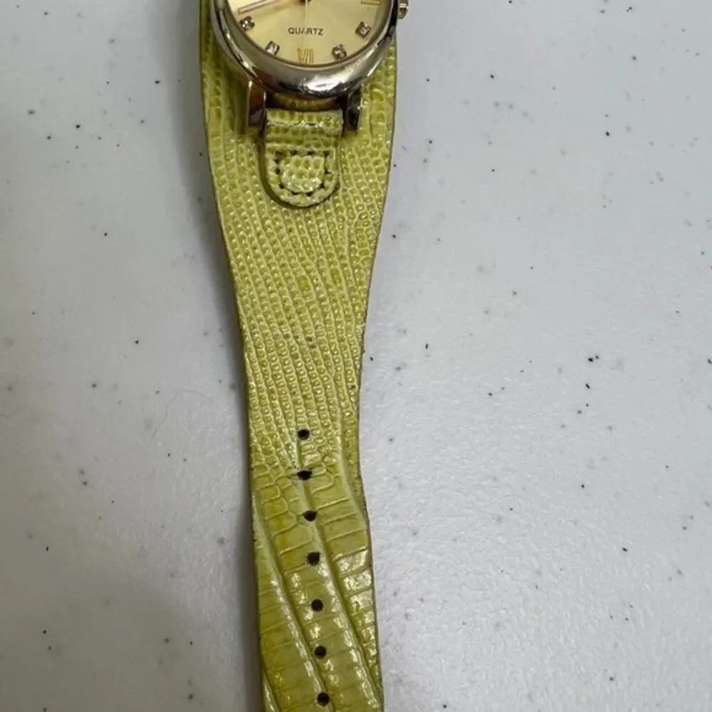 Chicos Watch Green‎ Yellow Leather Croc Embossed Silver Tone Quartz